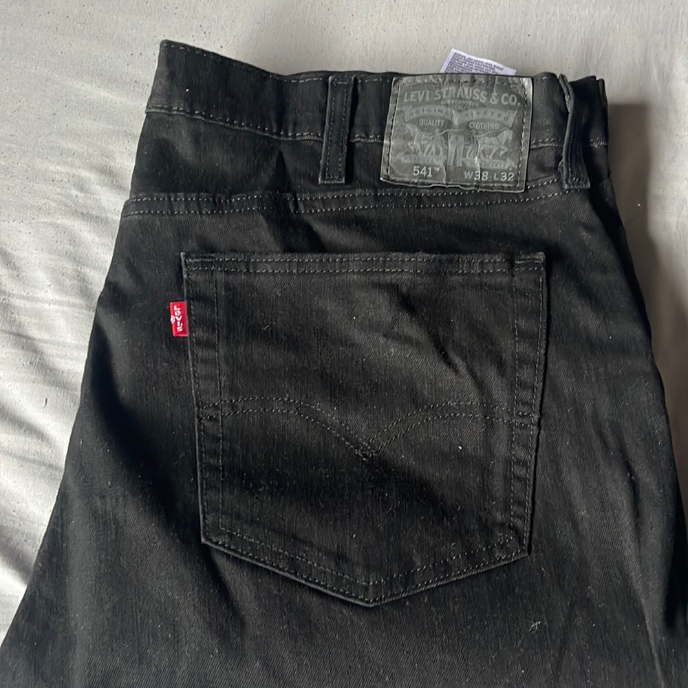 541 Levi jeans size 38x32